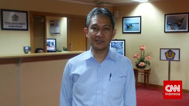 Bea Cukai Ungkap Nilai Impor Naik, tapi Bea Masuk Turun Direktur Jenderal Bea dan Cukai Kementerian Keuangan Askolani mengungkap bea masuk di kuartal pertama 2025 menurun meskipun nilai impor naik.