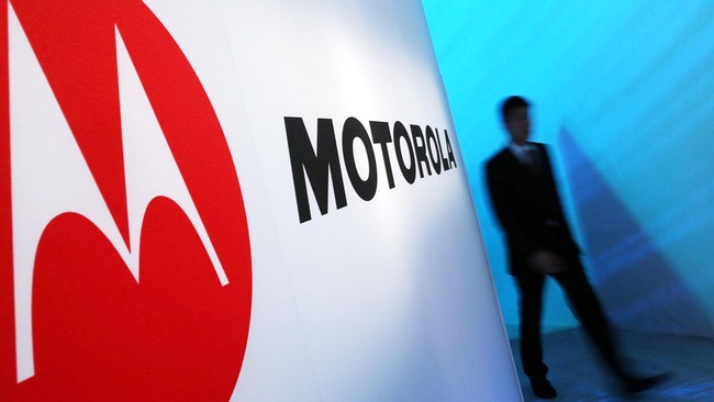 "Untuk saat ini kami ingin meminta izin pemerintah agar diperbolehkan produk Motorola sementara waktu diimpor dulu," kata Adrie Suhadi, bos smartphone Lenovo.