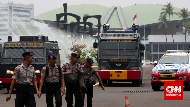 Sulit bagi DPR merealisasikan pembangunan gedung baru jika dari pihak pemerintah berkeras untuk tidak mengakomodir dan mengajukan hal itu lewat Kemenkeu.
