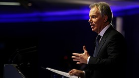 Peran Tony Blair di Pembelian Saham ManCity Dipertanyakan