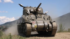 Perpustakaan dalam Tank Perang di Argentina
