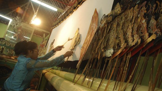 Sepenggal kisah Mahabrata akan ditampilkan secara kontemporer dalam Opera Tari Gandari, dari segi tari, musik, kostum, sampai tata panggung.