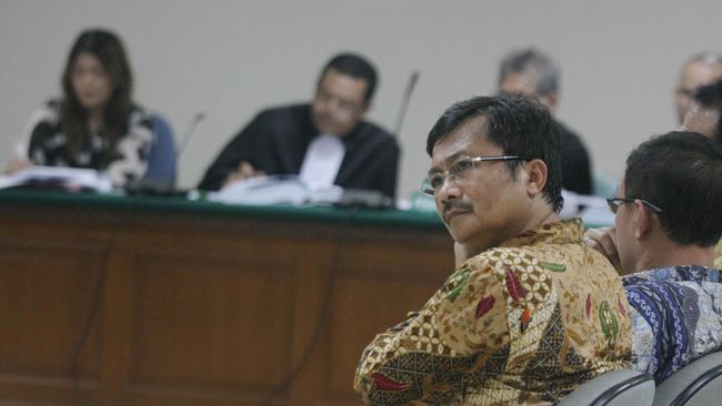 Mantan Kepala SKK Migas Rudi Rubiandini Bebas Mantan Kepala SKK Migas Rudi Rubiandini, bebas pada Minggu (16/2) setelah menjalani hukuman pidana penjara selama tujuh tahun.