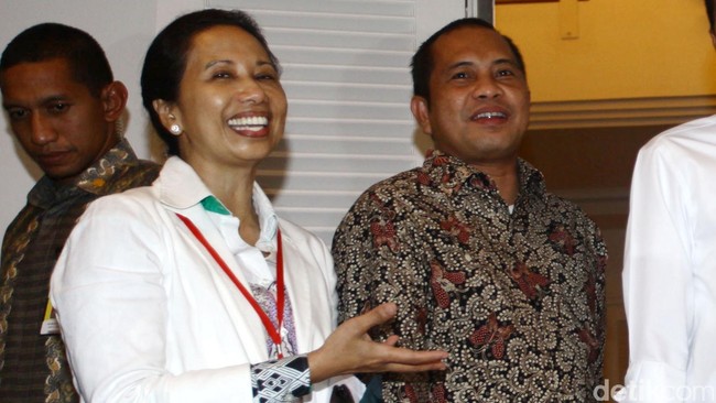 Pusat Pelaporan dan Analisis Transaksi Keuangan (PPATK) telah memeriksa rekening 43 calon menteri Kabinet Joko Widodo-Jusuf Kalla.
