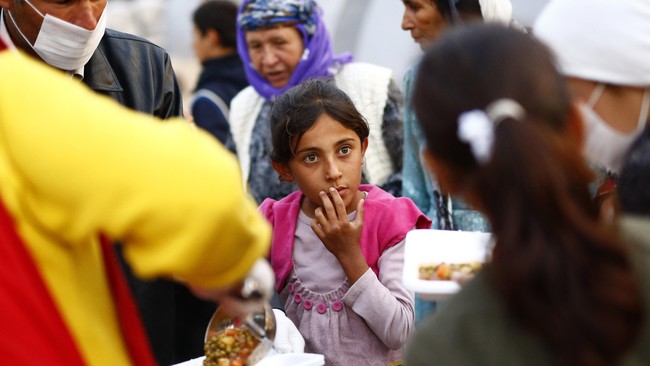 Sejumlah wanita dan anak perempuan etnis Yazidi yang dipaksa menjadi budak seks oleh ISIS memilih untuk bunuh diri, ketimbang terus menjalani nasibnya.