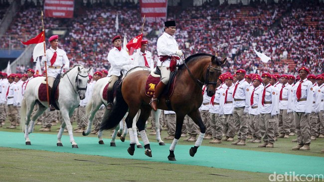 Gerindra tak mau hanya dipasang di kursi calon wakil gubernur. Partai pimpinan Prabowo itu terus menggodok sejumlah nama untuk melawan Ahok di Pilkada 2017.