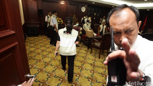 Pusat Pelaporan Analisis dan Transaksi Keuangan berharap Mahkamah Konstitusi menolak gugatan Akil tentang perampasan hak cuci.