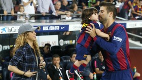 Shakira-Gerard Pique Sambut Kehadiran Bayi Sasha