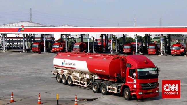 Pada 15 Mei 2015 Pertamina menaikkan harga Pertamax menjadi Rp 9.600 per liter, sementara Pertamax Plus Rp 10.550. Harga jual Premium tidak mengalami kenaikan.