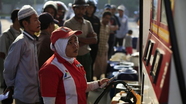 Distribusikan BBM Bersubsidi, Pertamina Rugi Rp 700 Miliar Kerugian PT Pertamina (Persero) disebabkan oleh tidak ratanya biaya distribusi BBM bersubsidi yang diberikan oleh pemerintah.