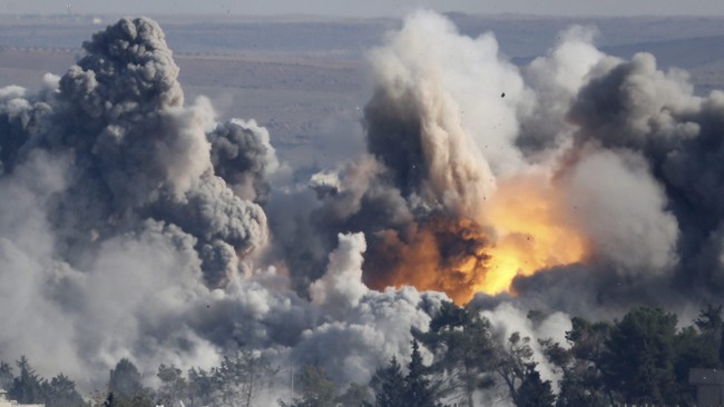 Sejak dimulai pada September 2014, serangan koalisi AS dilaporkan telah menewaskan lebih dari 1.400 warga sipil di Suriah dan Irak.