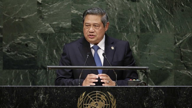 Mantan jubir Demokrat, Rachland Nashidik menganggap fitnah Sudirman Said pada SBY merupakan upaya cuci tangan karena ia sendiri bagian dari sejarah Petral.