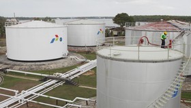 Dewan Energi: Harga Minyak Turun, Momentum Tambah Stok BBM