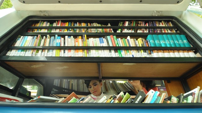 Pendidikan tinggi telah dipisahkan dari Kementerian Pendidikan. Anggaran pendidikan tinggi harus segera dialihkan untuk menjaga operasional bagi universitas.
