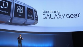 Jawaban Samsung untuk Apple Watch