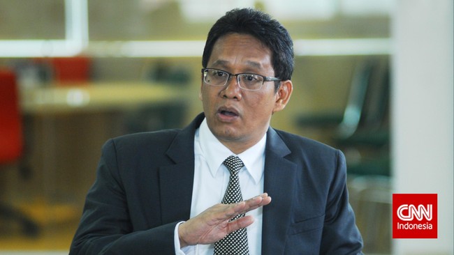 Ketua LPS Purbaya Yudhi Sadewa mengaku tak percaya dengan ramalan International Monetary Fund (IMF) terhadap pertumbuhan ekonomi Indonesia.