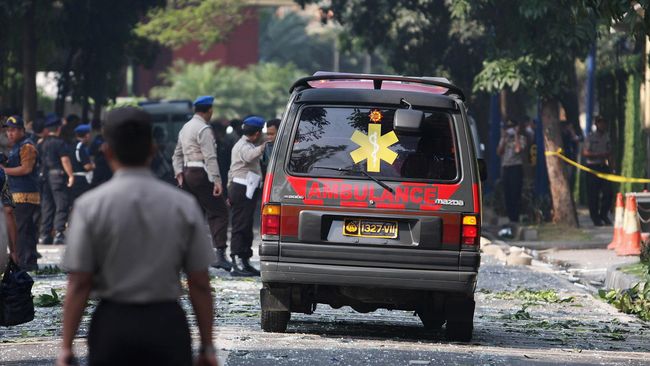 Tim Dokter Kepresidenan (TDK) memiliki tim kecil yang melekat selama 24 jam dengan jarak 5 menit dari presiden. Soal kemampuan tentu harus mumpuni.