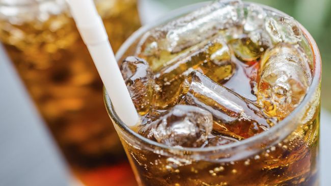 Industri minuman soda mengalami penurunan signifikan selama 11 tahun berturut-turut dan 2015 menjadi tahun konsumsi soda terendah.
