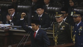 Prosesi Pelantikan Jokowi dalam Gambar