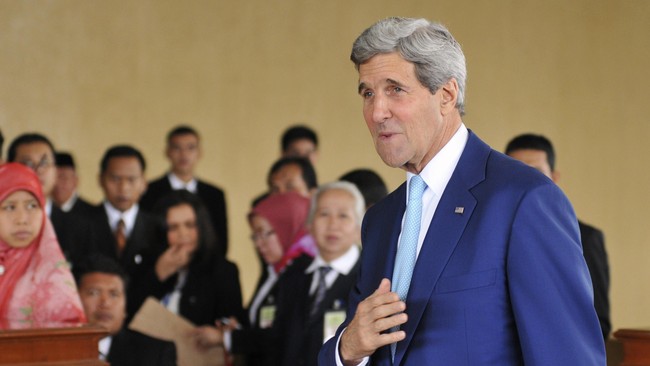 Seremoni pelantikan Presiden Joko Widodo dan Wakil Presiden Jusuf Kalla mengundang decak kagum Menteri Luar Negeri Amerika Serikat John Kerry.
