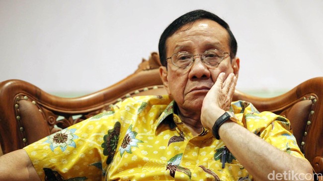 Presiden bertanya soal perkembangan perundingan kubu Ical dan Agung Laksono. Perundingan resmi kedua kubu digelar Kamis esok. Arah koalisi jadi topik utama.