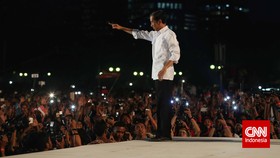 Parodi Soeharto di Panggung Jokowi