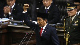 Jokowi Minta Calon TNI dan Polri Berantas Budaya 'Pungli'