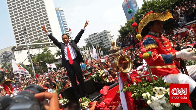 Jika pilkada langsung diterapkan, pemimpin-pemimpin daerah yang berprestasi dan populer sulit untuk naik jabatan, kecuali harus mengambil hari anggota DPRD.