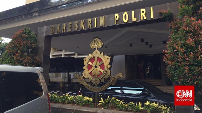 Kasus dugaan suap dalam proses penerimaan CPNS di Kabupaten Muratara, Sumatera Selatan telah diambil alih Bareskrim Polri. Bupati Muratara diperiksa hari ini.