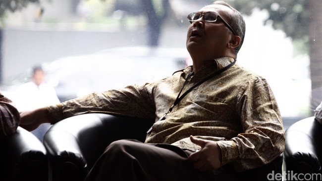 Mulia Nasution, mantan Sekretaris Jenderal Kementerian Keuangan periode 2006-2012 berbagi pandangannya soal sosok Menteri Keuangan yang ideal.