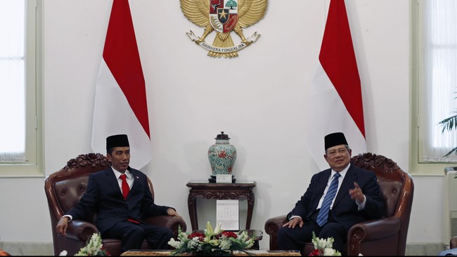 Luhut menyebut Jokowi telah merencanakan pertemuan dengan SBY dan hanya tinggal menunggu waktu yang tepat untuk merealisasikannya.