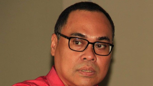 "Aparat penegak hukum harus melakukan penyelidikan dan penyidikan jika pemerintah mengubah KK Freeport jadi IUPK," kata Hikmahanto Juwana.