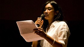 Corona, Pentas Monolog Happy Salma 'Inggit Garnasih' Ditunda