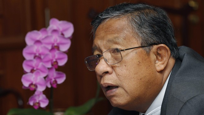 Berdasarkan catatan Bank Indonesia, neraca transaksi berjalan Indonesia mengalami defisit sebesar US$ 6,2 miliar atau 2,81 persen PDB pada kuartal IV 2014.