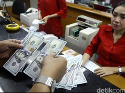 Menguat Tipis, Dolar AS Pagi Ini Parkir di Rp 14.242