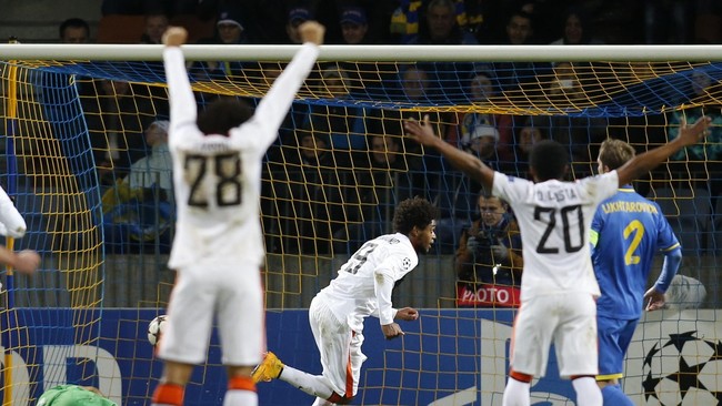 Hari pertama lanjutan Liga Champions diwarnai berbagai pemecahan rekor, mulai dari lima gol Luiz Adriano hingga jumlah gol terbanyak dalam satu malam.