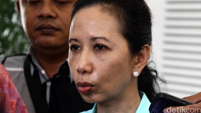 Menteri Badan Usaha Milik Negara (BUMN) Rini Soemarno menilai tindakan PT Angkasa Pura II (AP II) adalah aksi korporasi untuk menghadapi situasi darurat.
