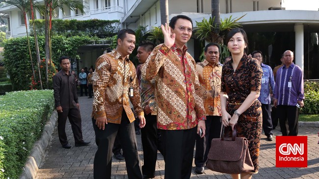 Partai Demokrat sudah menyatakan rencana mengusung Nahcrowi Ramli dalam Pilkada DKI Jakarta tahun 2017. Ahok menyambut baik rencana ini.