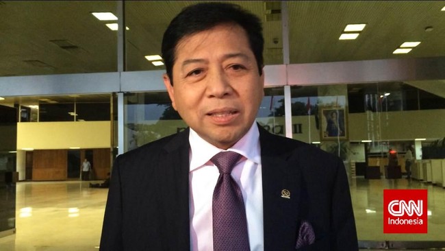 Setya Novanto selaku Ketua DPR RI dari Fraksi Partai Golkar tak gentar dengan rencana mosi tidak percaya pihak Agung Laksono atas perombakan fraksi beringin.