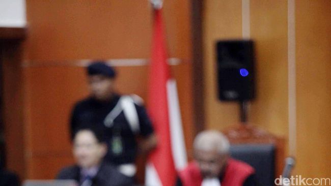 "Kami minta secara principal, baik penggugat atau tergugat untuk hadir," ujar Lidya Wongso, pengacara Jessica Iskandar.