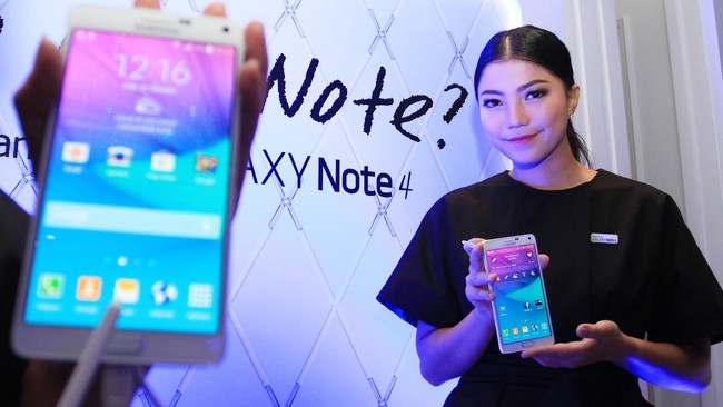 Mengusung layar besar, dilengkapi fitur andalan pena digital yang memberi pengalaman seperti menggambar di kertas, dan dapat membuka dua aplikasi sekaligus.