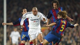 'Barcelona Butuh Sosok Carles Puyol'