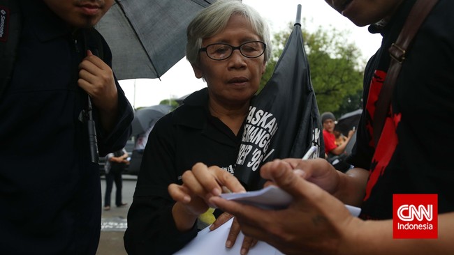 Ketua Lembaga Perlindungan Saksi (LPSK) Abdul Harris Semendawai mengatakan persoalan pemenuhan hak korban pelanggaran HAM berat menjadi PR utama.
