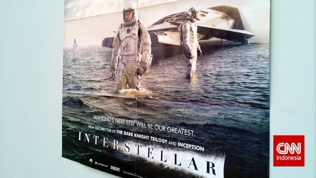Jika dunia film punya rekor untuk rasa penasaran, mungkin Interstellar pemenangnya. Digadang-gadang, film itu akan menjadi yang terbesar dan terbaik tahun ini.