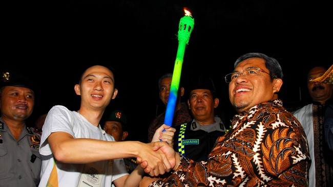 Obligasi Rp 4 triliun tersebut memiliki tenor 10 tahun dengan kupon antara 8-9 persen. Pemprov Jawa Barat telah memiliki rating AA+ dari Pefindo.
