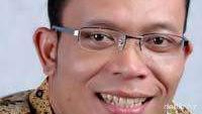 Bergiat di PKB sejak awal, Hanif adalah salah satu kader inti partai itu. Kini dia akan menghadapi tantangan baru di sektor tenaga kerja.&nbsp;