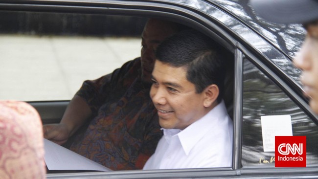 Yuddy Chrisnandi mengaku mendapat kepastian mengenai posisinya di kabinet dari Wakil Presiden Jusuf Kalla, Ahad pagi (26/10)