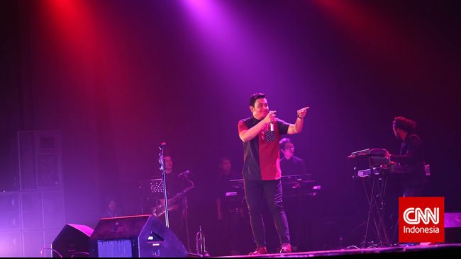 Konser tunggal merupakan pertaruhan cukup besar bagi sebuah artis untuk melihat sejauh mana fanatisme penggemar.
