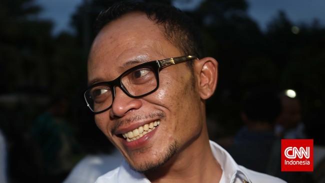 Kementerian Tenaga Kerja bakal perkuat kompetensi delapan profesi di Indonesia menjelang Pasar Bebas ASEAN. Profesi apa saja?