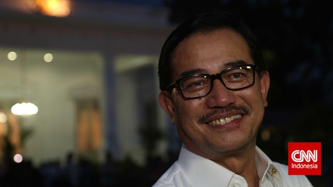 Politikus Ferry Mursyidan Baldan meninggal dunia pada Jumat (2/12). Dia pernah menjadi Menteri Agraria era Jokowi-JK, lalu memimpin relawan Prabowo-Sandi.